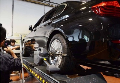 汽車保養(yǎng)換下機(jī)油就行了?老司機(jī):這4個零件不換就等于白保養(yǎng)!